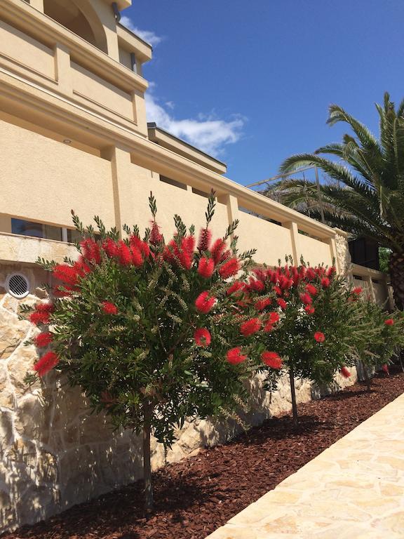 Paradise Resort Vanesa Vir Kültér fotó